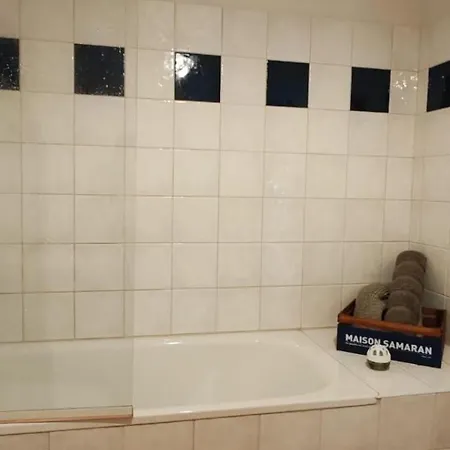 L'Insolite Comblee شقة Ustou